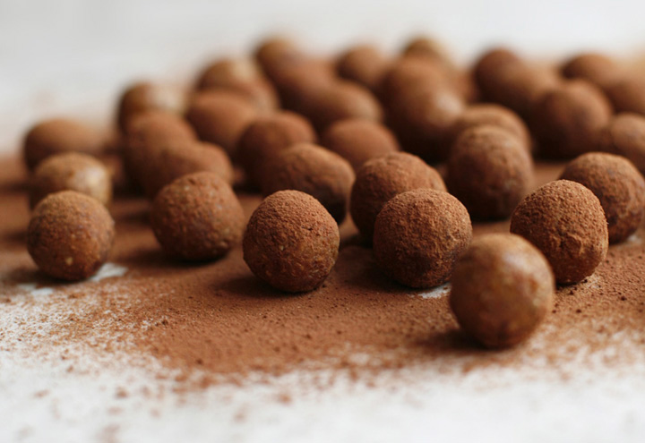 Rosehip truffles