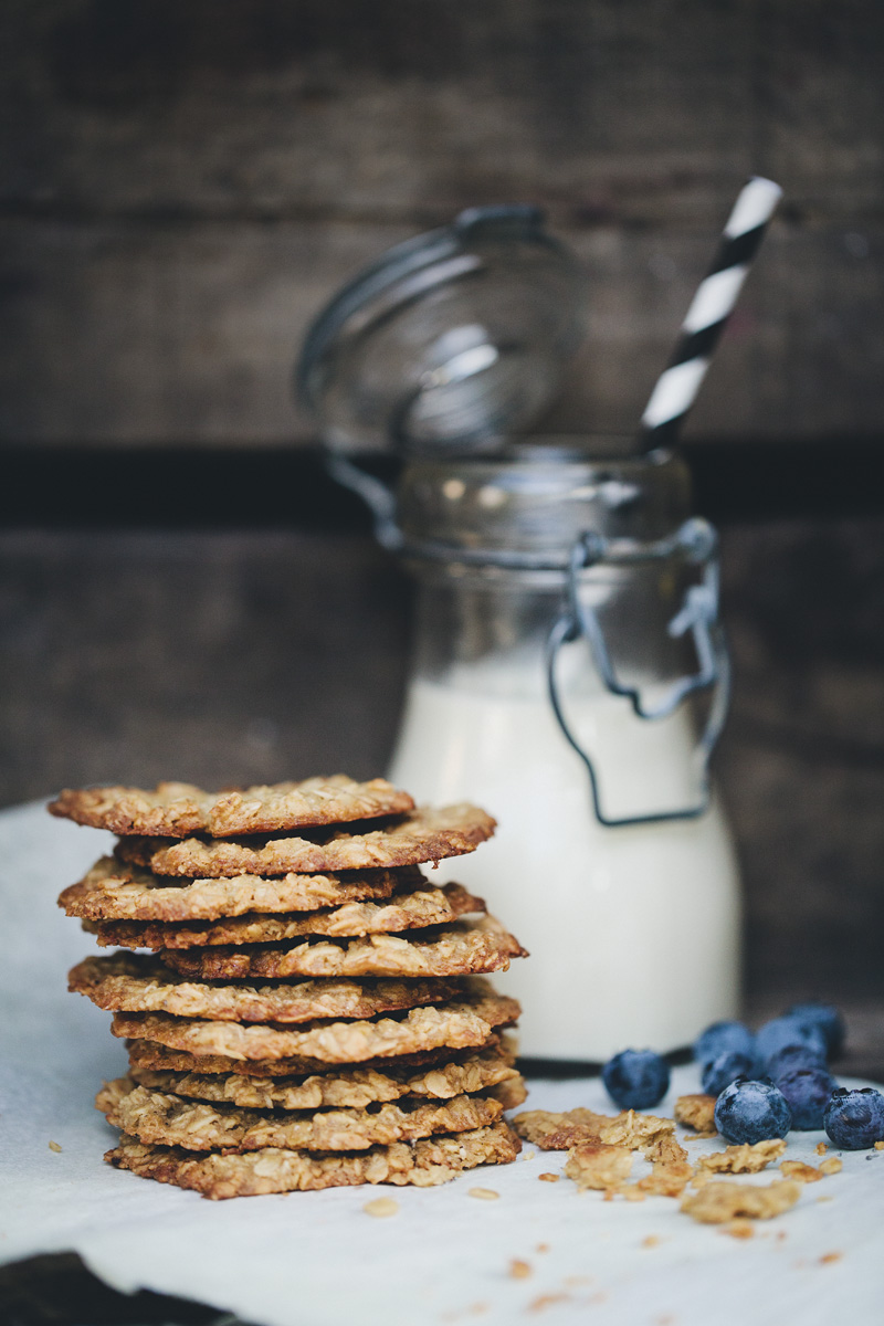 Thin_oat_crisps_3