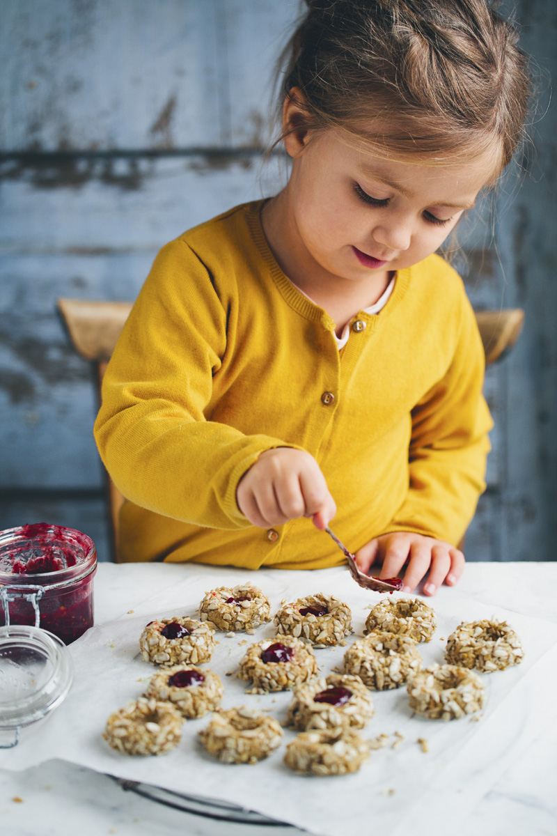 Thumbprint_jam_cookies_5